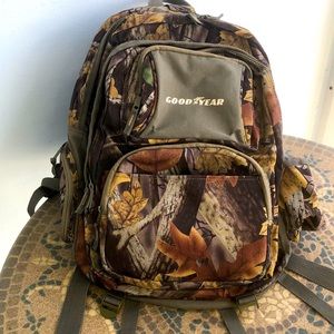 GOODYEAR CAMO BACKPACK • GUC